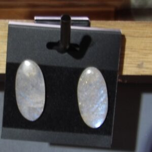 Earring (stud2)